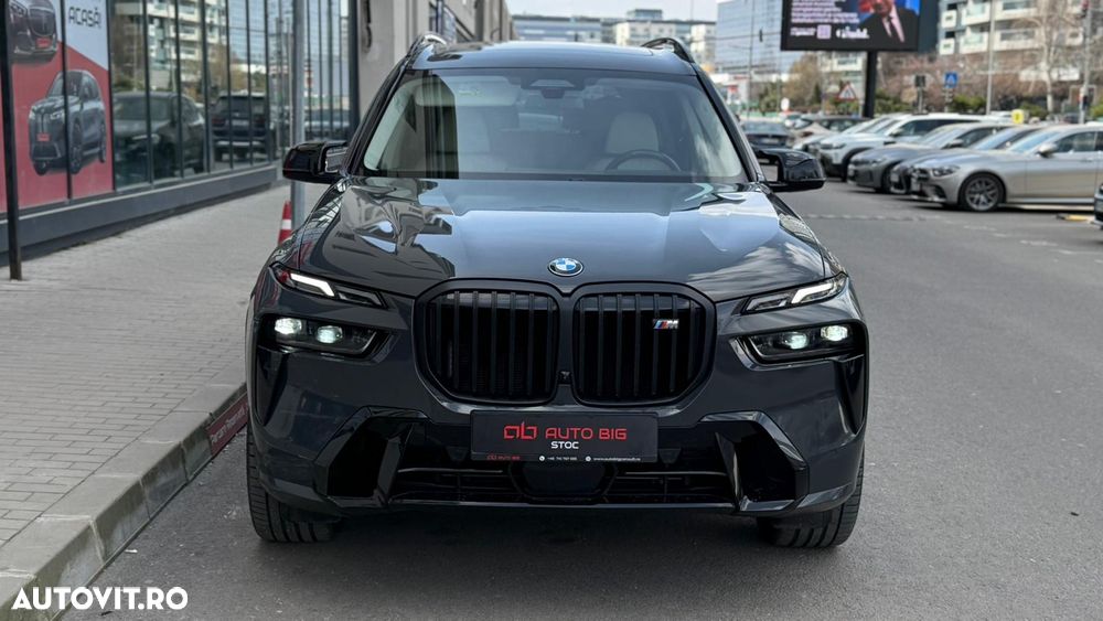 BMW X7 M60i xDrive AT MHEV - 2