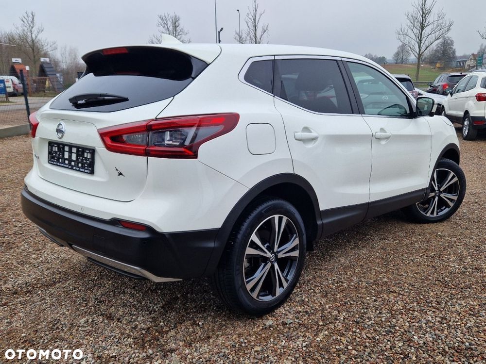 Nissan Qashqai 1.3 DIG-T N-CONNECTA - 28