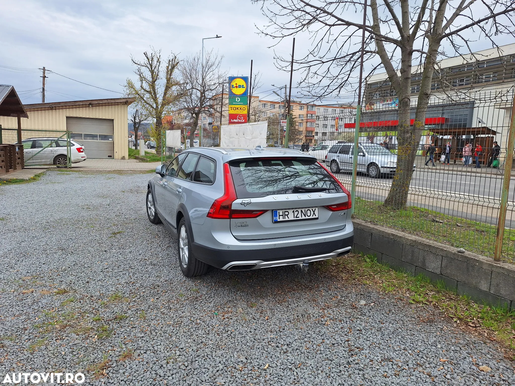 Volvo V90 - 4