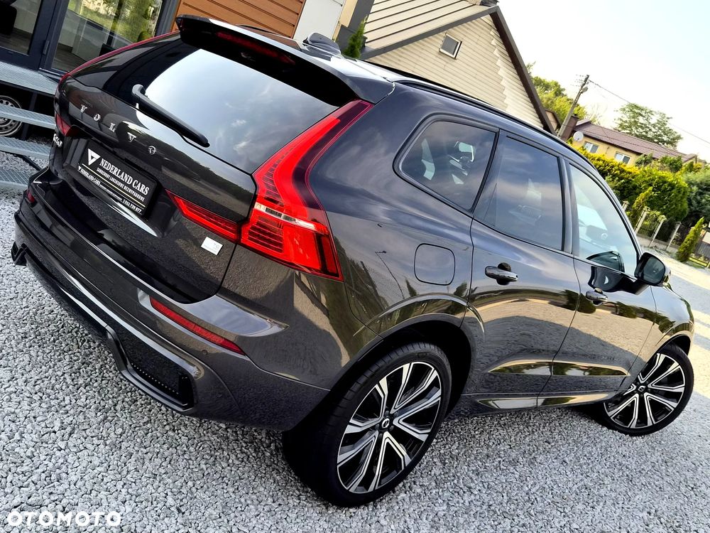 Volvo XC 60 T6 Plug-In Hybrid AWD Plus Black Edition - 7