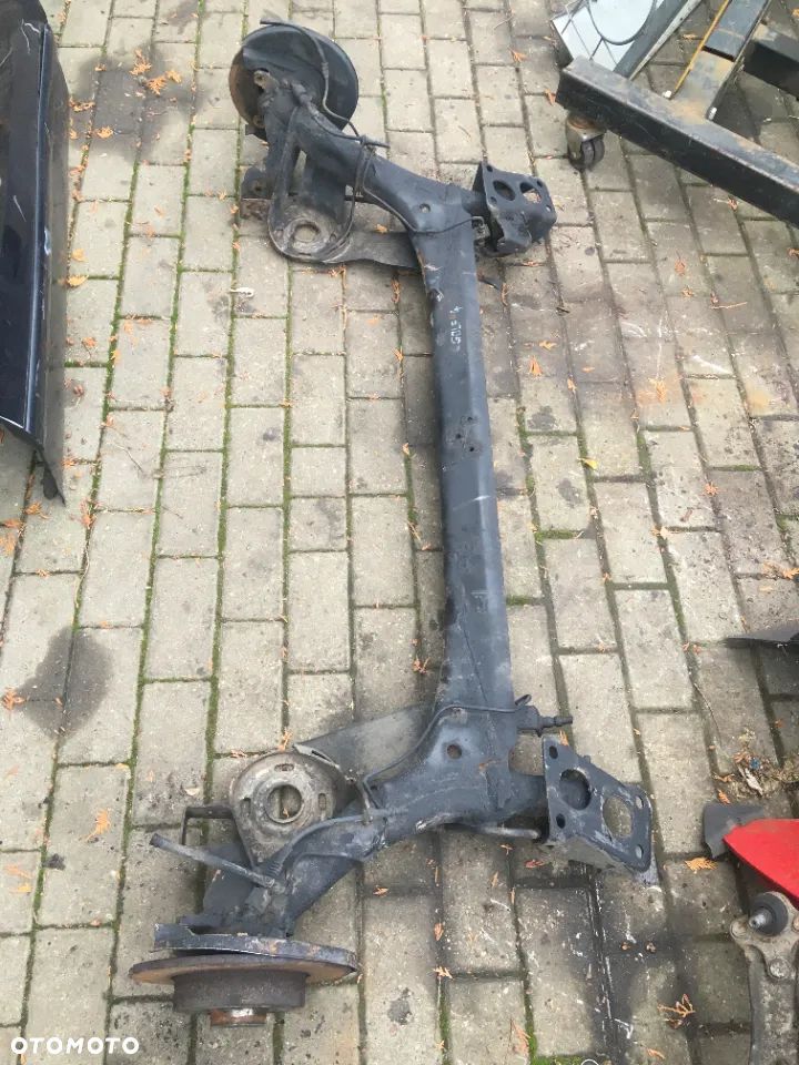Audi A3 A4 B5 PASSAT B5 VW GOLF IV OCTAVIA belka zawieszenia tył tylna - 1