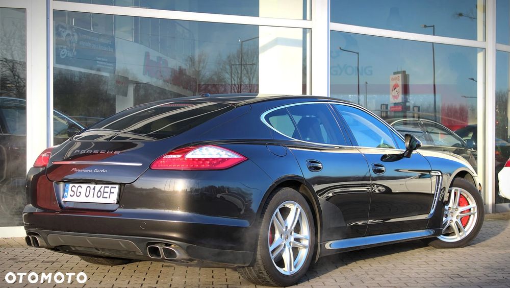 Porsche Panamera Turbo - 2