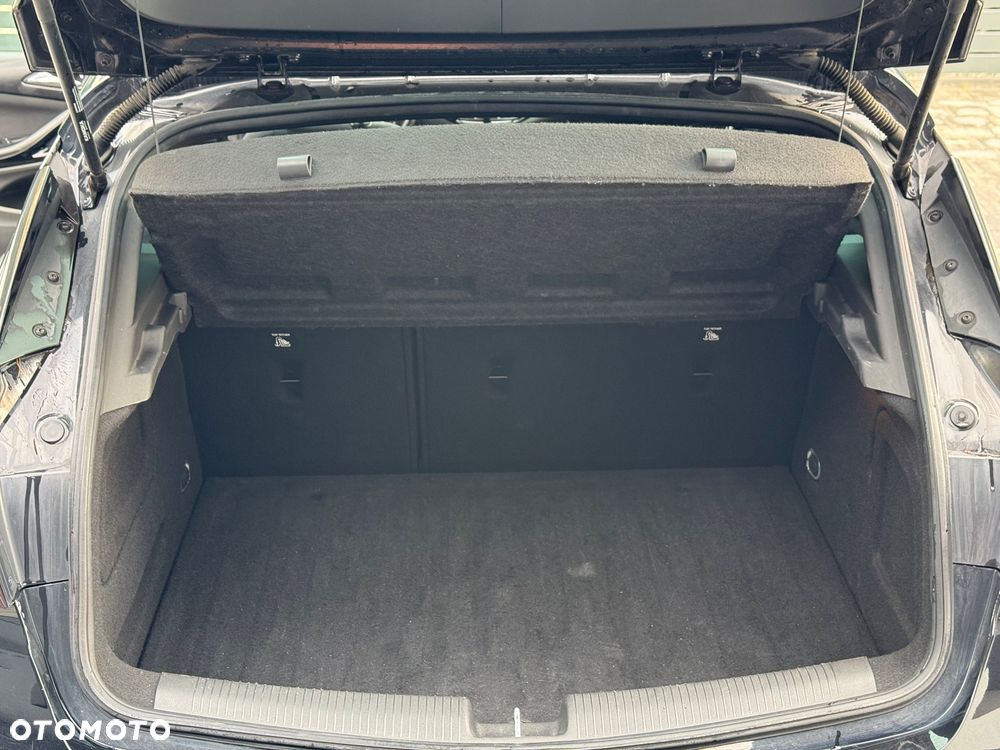 Opel Astra 1.4 T Dynamic - 28