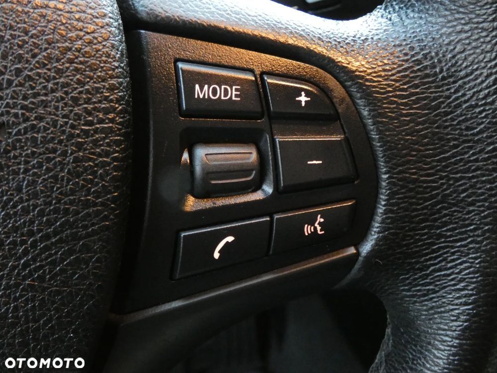 BMW Seria 1 118i Sport Line - 37