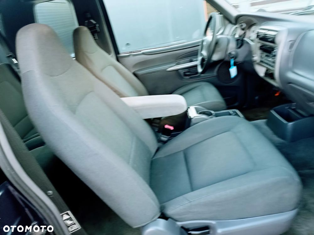 Ford Explorer - 8