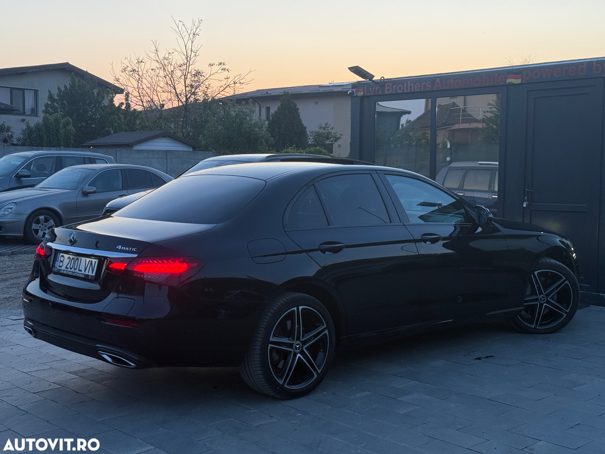 Mercedes-Benz E 300 de 4Matic 9G-TRONIC Night Edition - 5