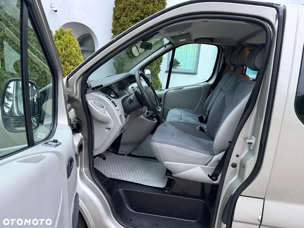 Renault Trafic L1H1 Passenger Lux - 15