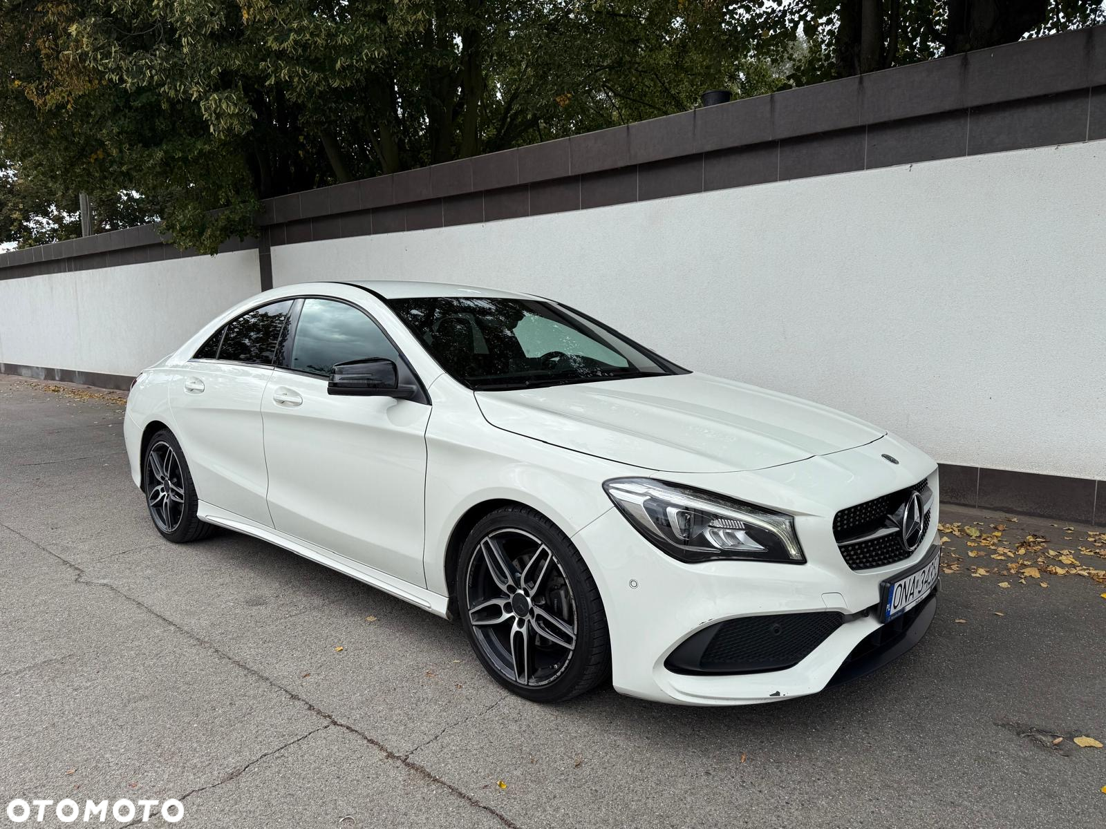 Mercedes-Benz CLA 200 7G-DCT AMG Line - 6