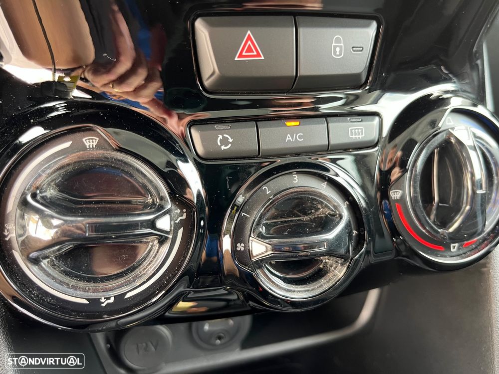 Peugeot 208 1.2 PureTech Access - 34