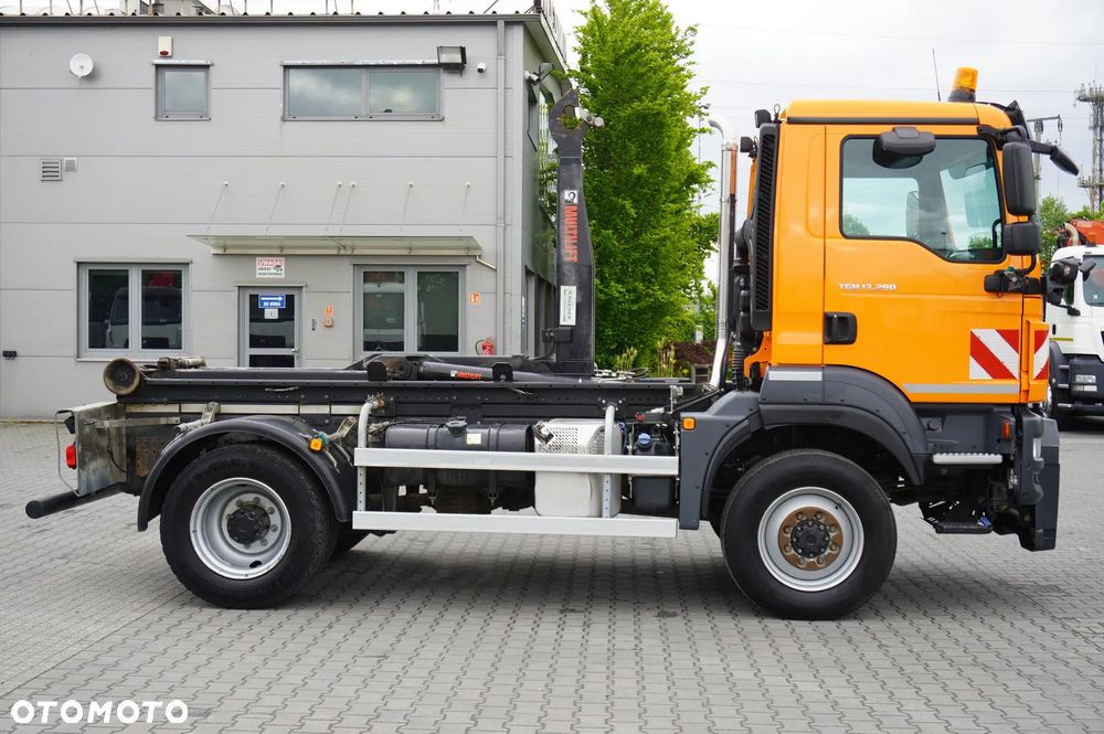 MAN TGM 13.290 / 4x4 / 30 tys. km!!! / hakowiec HIAB XR8S3250 / DMC 15 ton - 4