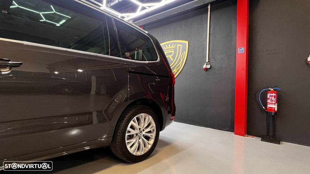 VW Sharan 2.0 TDI Blue Highline DSG - 19