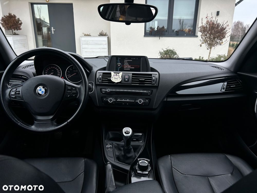 BMW Seria 1 116i - 8
