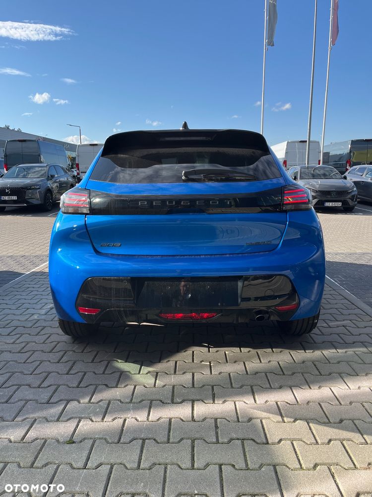 Peugeot 208 - 5