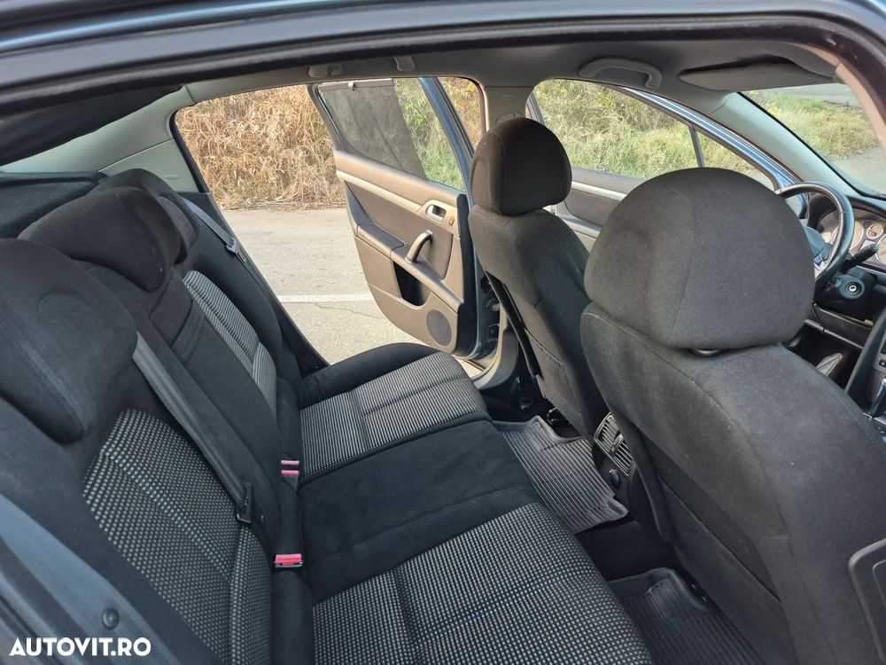 Peugeot 407 HDi 135 Automatik Premium - 26