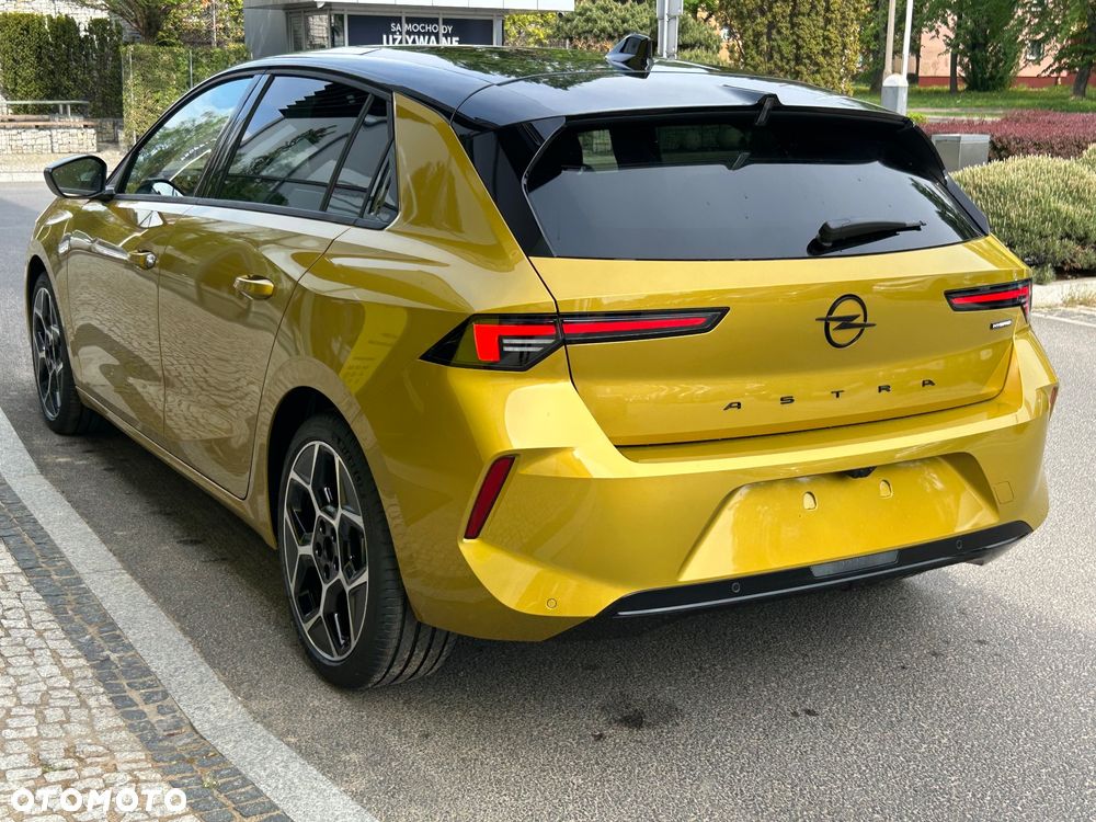 Opel Astra 1.2 T mHEV Ultimate S&S eDTC - 9