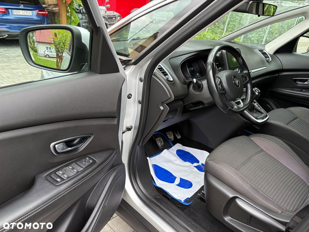 Renault Scenic - 21