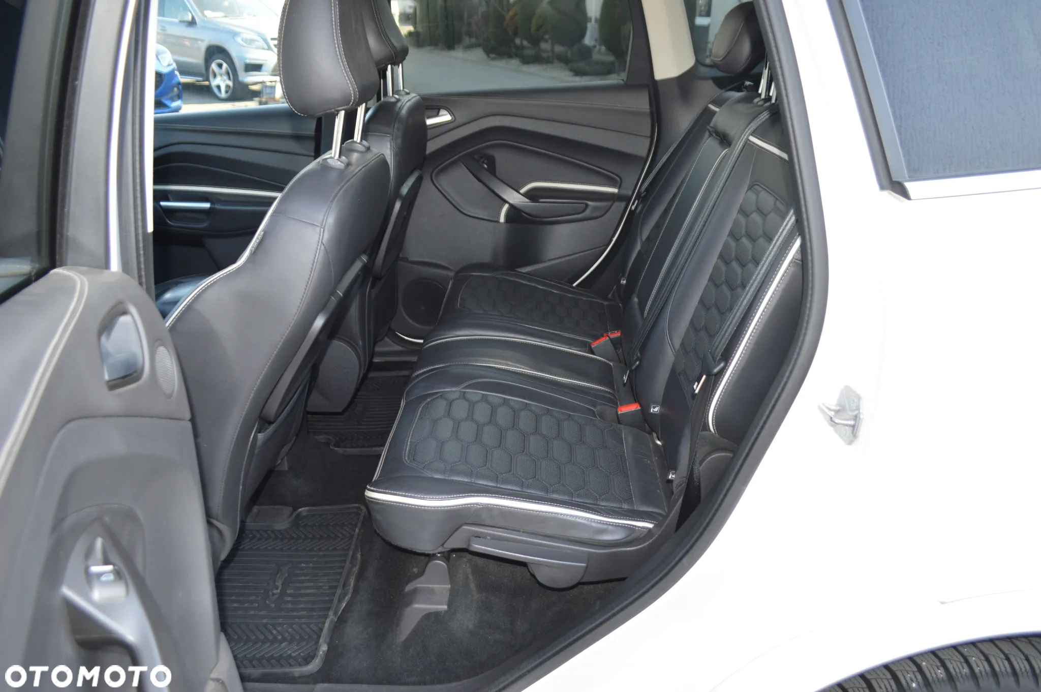 Ford Kuga Vignale 2.0 TDCi AWD - 9