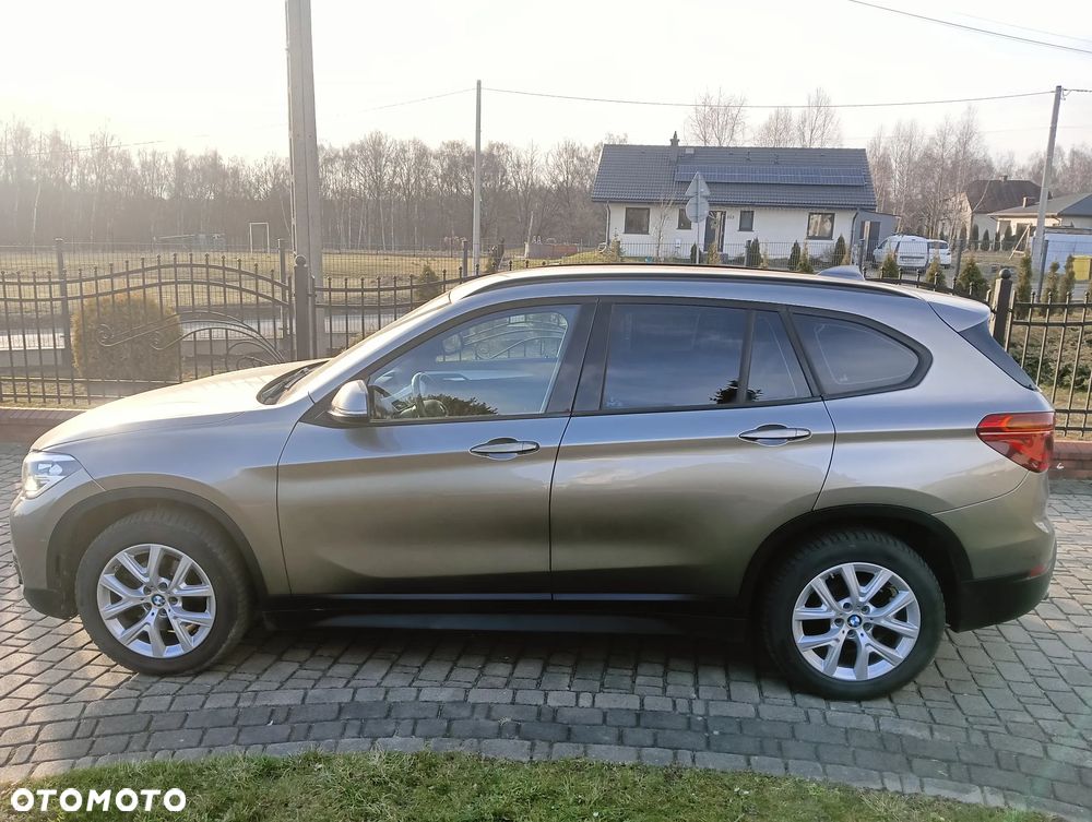 BMW X1 xDrive18d - 8