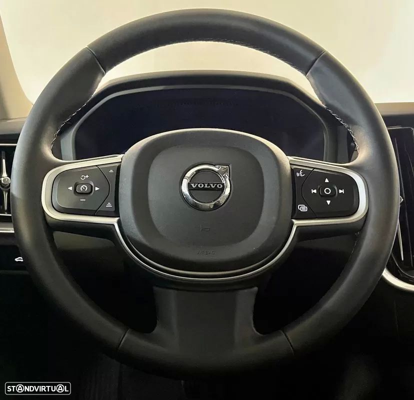 Volvo V60 2.0 T6 AWD TE Essential - 12