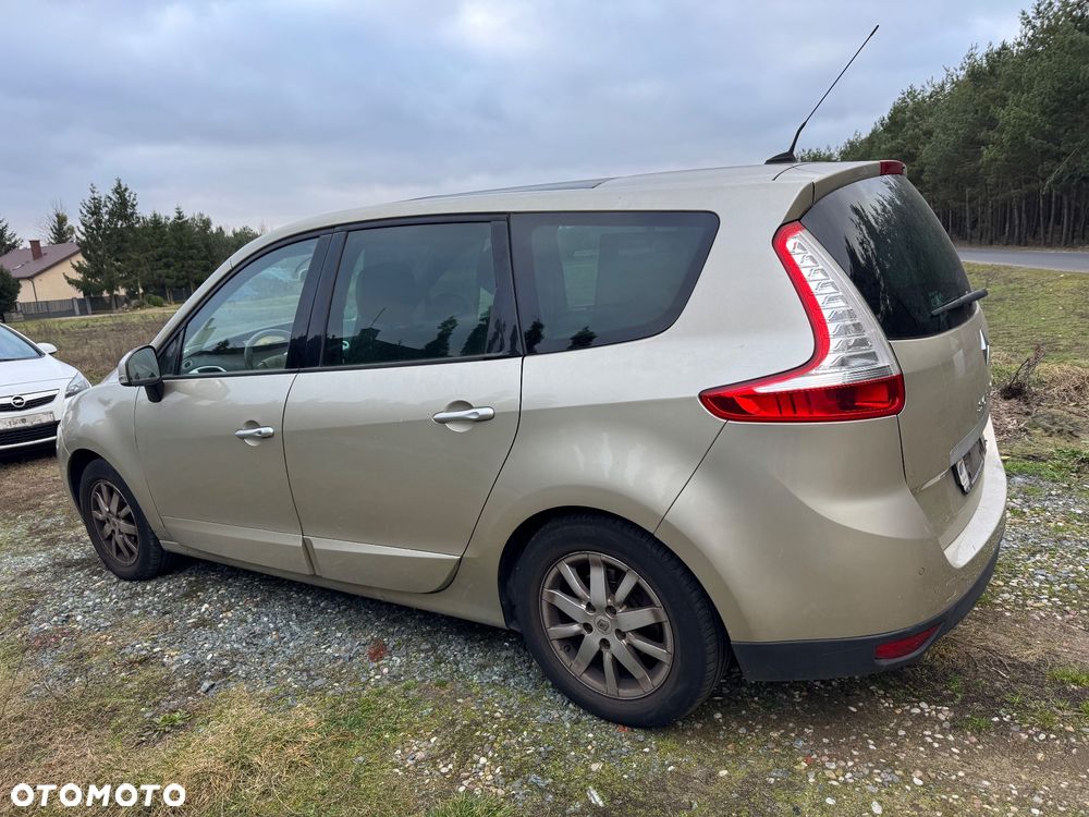 Renault Grand Scenic - 4