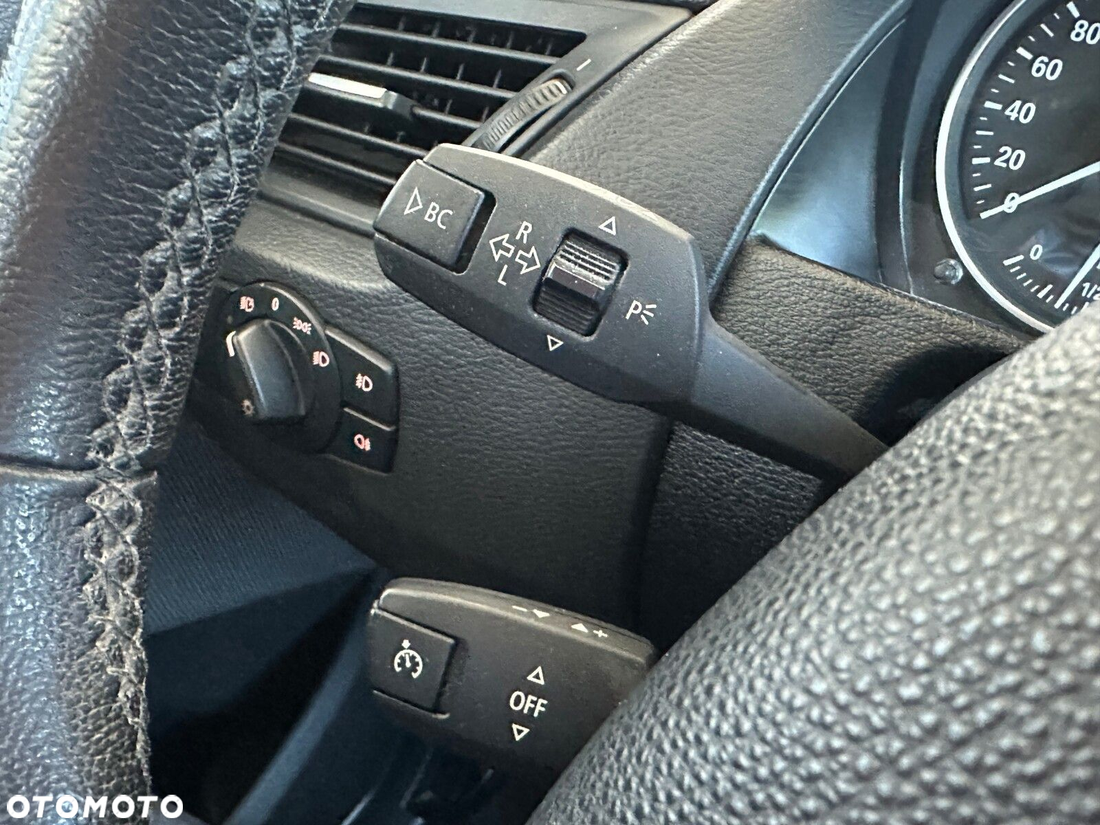 BMW X1 sDrive18i - 23