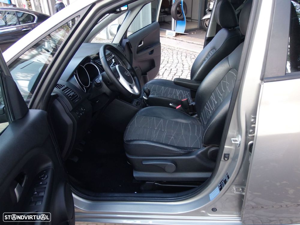 Kia Venga 1.6 CRDi 128 Dream-Team Edition - 17