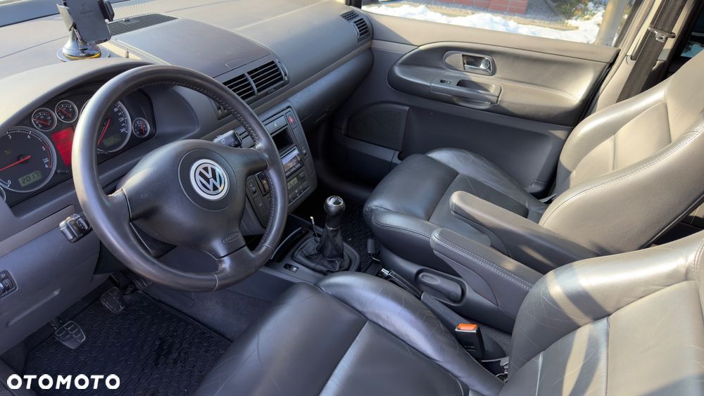 Volkswagen Sharan 1.9 TDI Exclusive Edition - 29