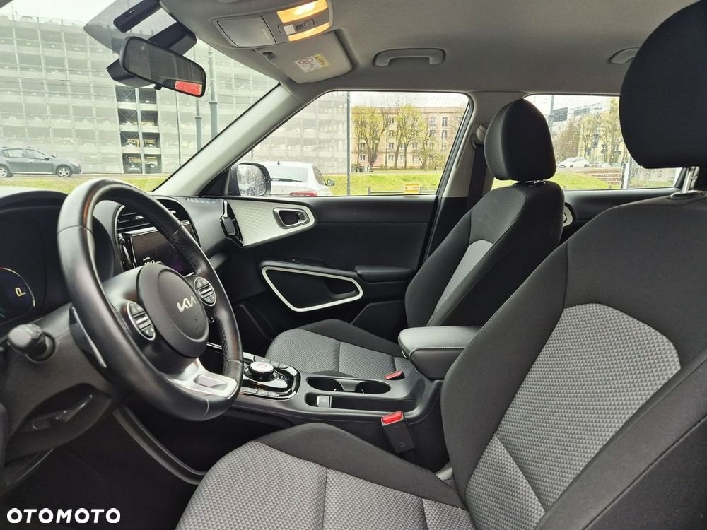 Kia Soul 64kWh M - 13