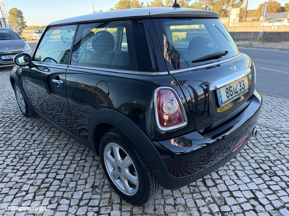 MINI 3 Portas One D - 4