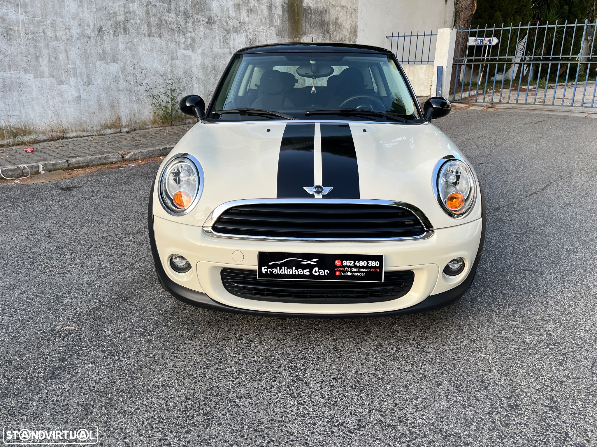 MINI 3 Portas One D - 2