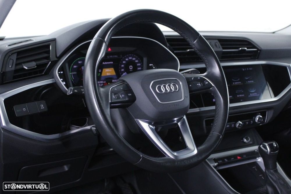 Audi Q3 Sportback 45 TFSIe S tronic - 23