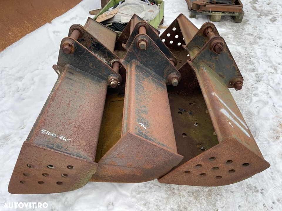 Cupa taluz buldoexcavator JCB - 5