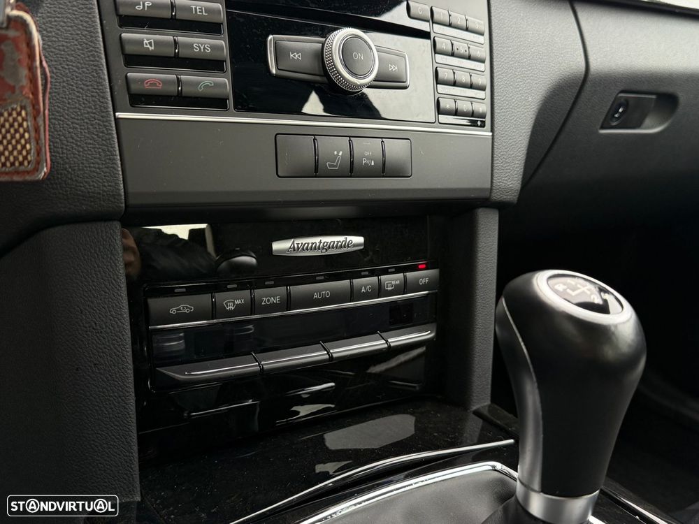 Mercedes-Benz E 250 CDi Avantgarde BlueEfficiency - 14