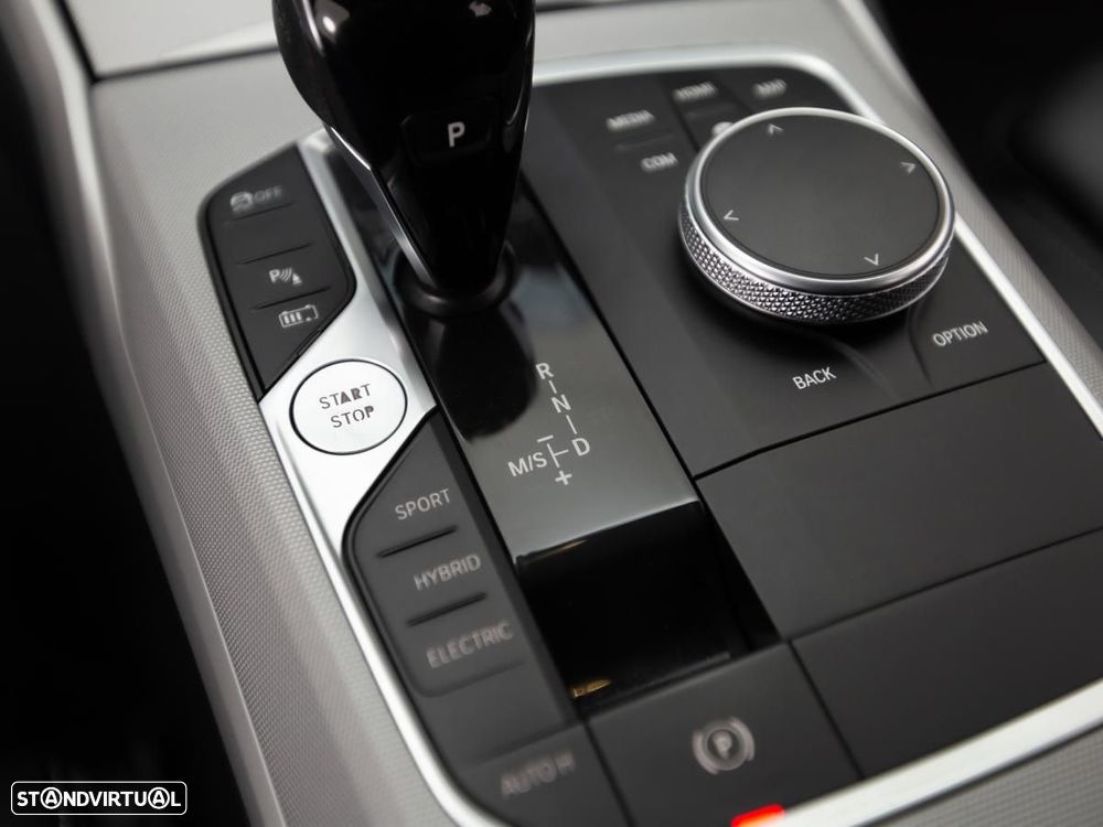 BMW 320 e Corporate Edition Auto - 21