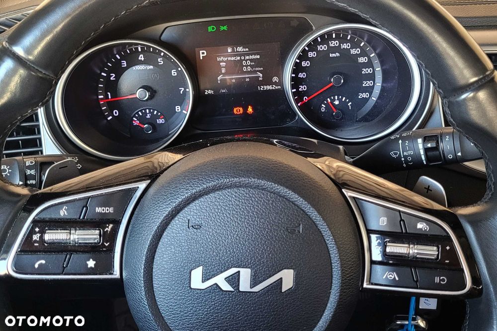 Kia Ceed - 4