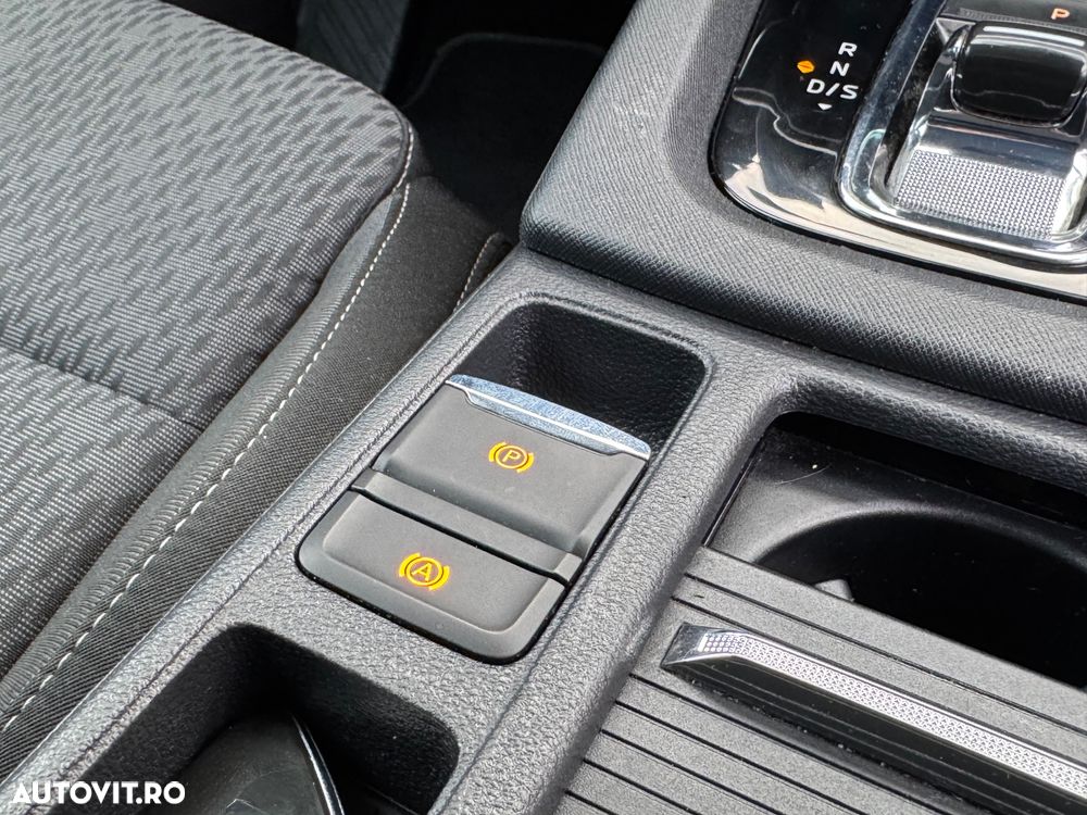 Skoda Octavia Combi 2.0 TDI DSG First Edition - 29