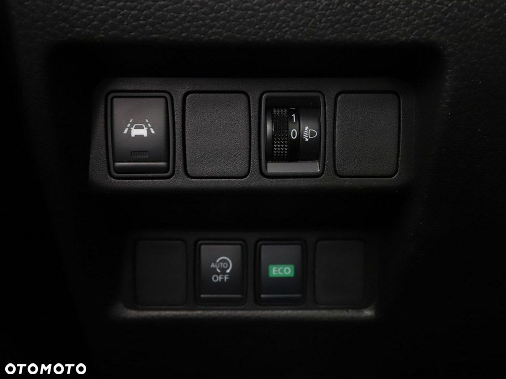 Nissan Qashqai 1.3 DIG-T DCT N-CONNECTA - 32