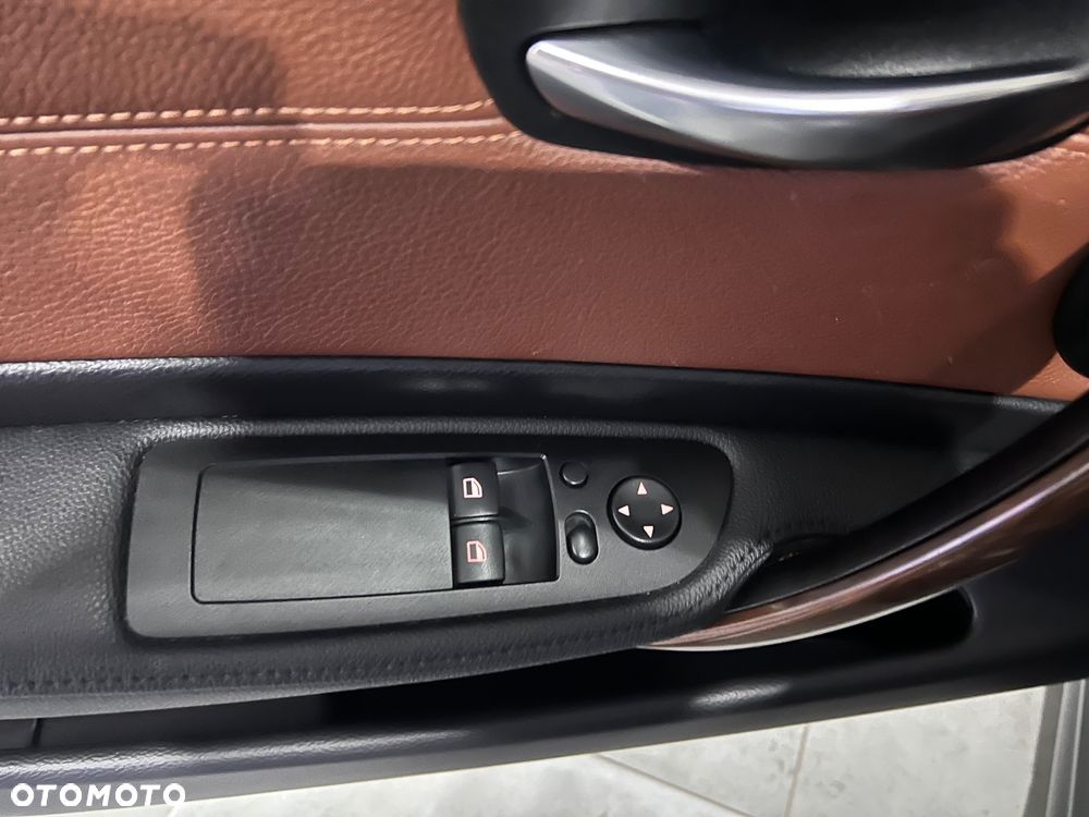 BMW Seria 1 123d DPF Edition Lifestyle - 23