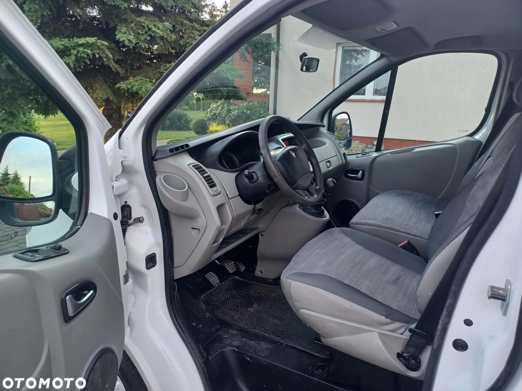 Renault Trafic 2.0 dCi 115 Passenger Expression - 8