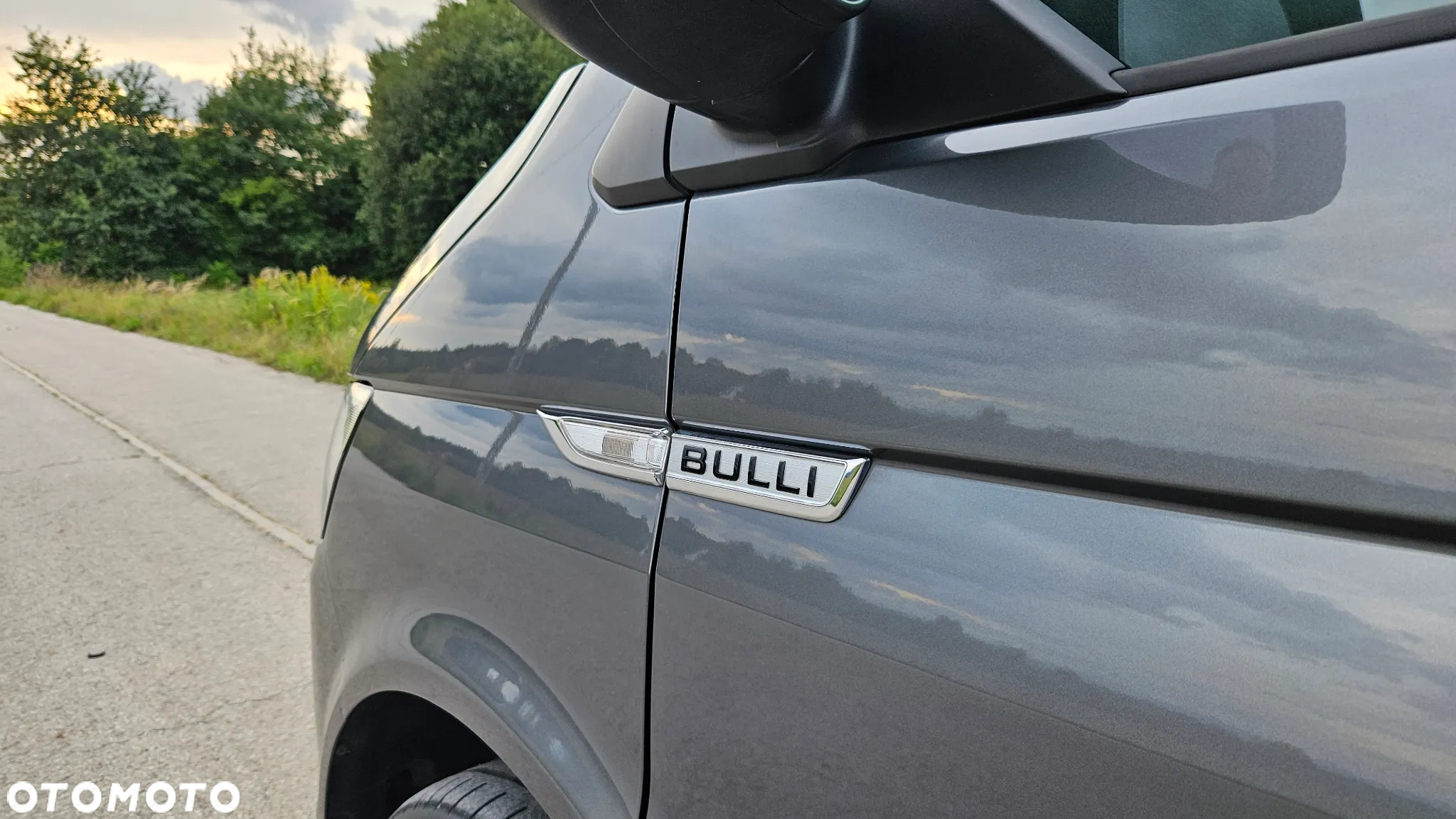 Volkswagen Multivan 2.0 TDI L1 70 Years Bulli 4Motion DSG - 9