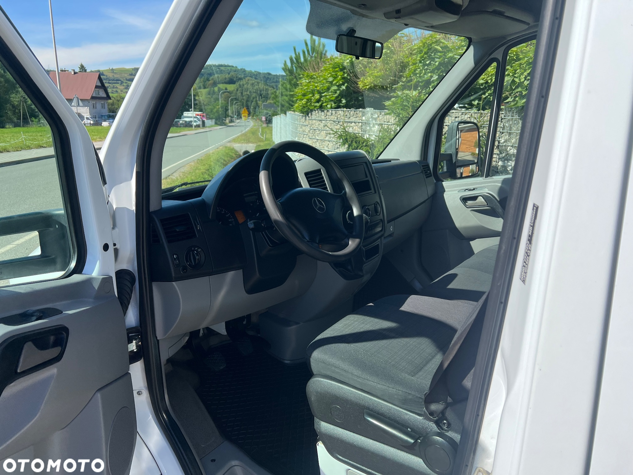 Mercedes-Benz Sprinter - 9