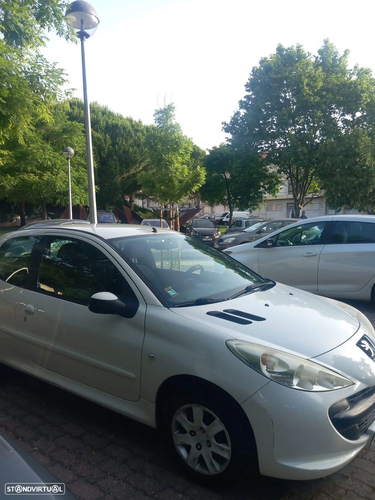 Peugeot 206+ - 1