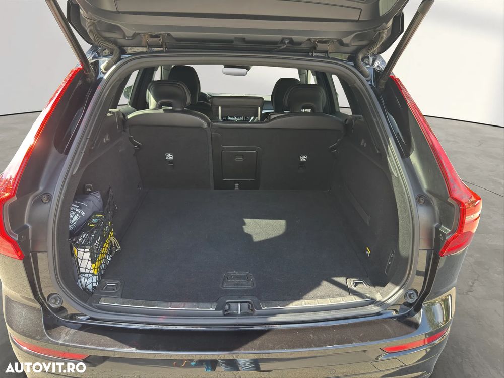 Volvo XC 60 D5 AWD Geartronic RDesign - 19
