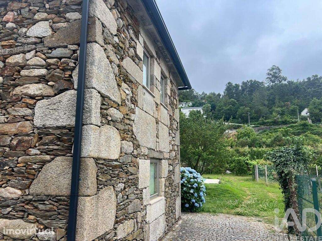 Casa / Villa T2 em Carvalhais e Candal de 134,00 m2 - Grande imagem: 3/24