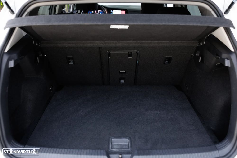 VW Golf 1.5 eTSI OPF DSG R-Line - 28