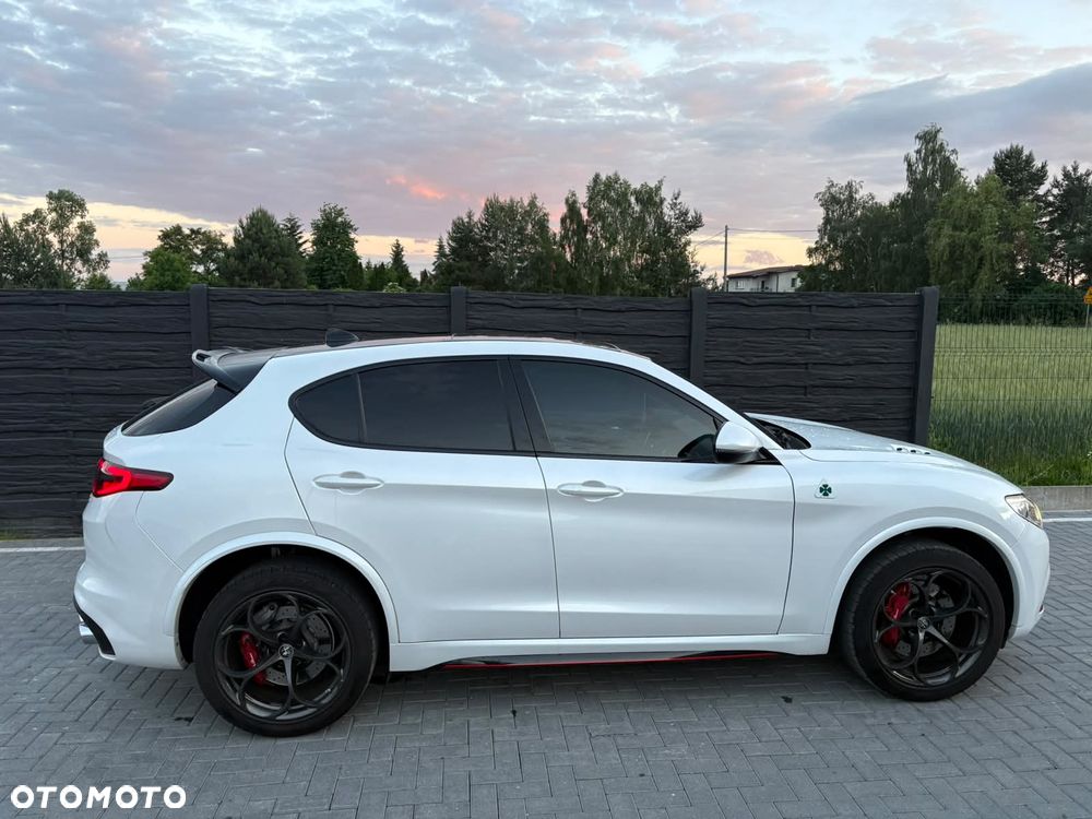 Alfa Romeo Stelvio 2.9 V6 Bi-Turbo Quadrifoglio Q4 - 27