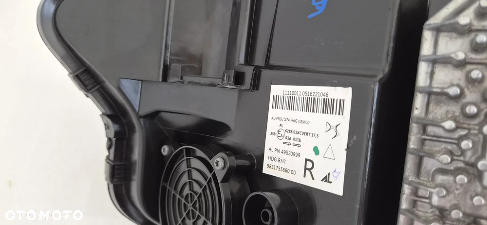 LAMPA PRAWA PRZEDNIA PRZÓD CITROEN DS7 2017- 9831755680 - 9