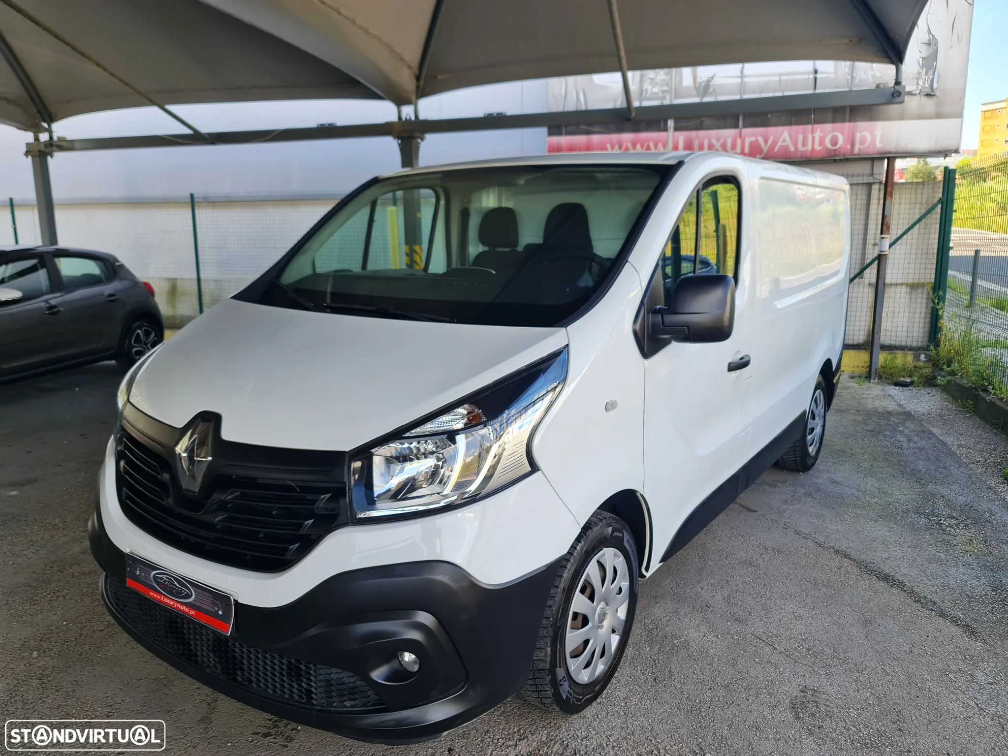 Renault TRAFIC 1.6 Dci 125CV * GPS/ AC/ IVA DEDUTÍVEL * - 1