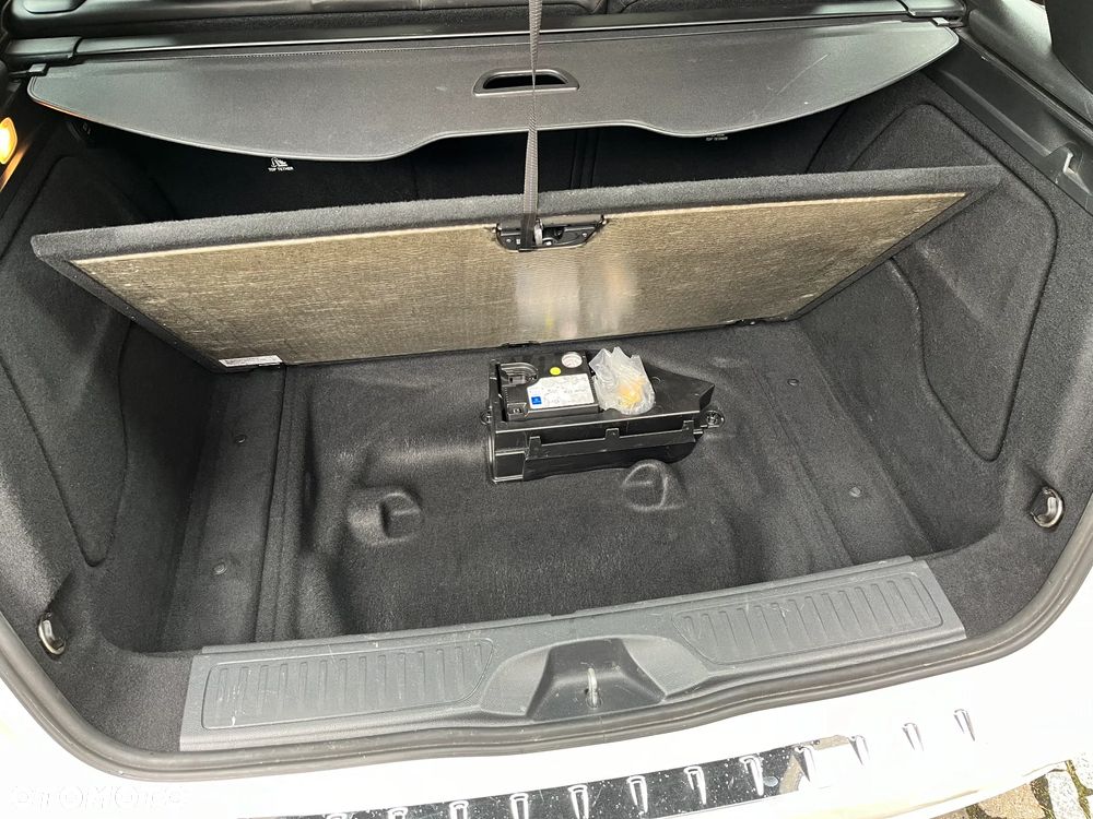 Mercedes-Benz Klasa B 200 CDI (BlueEFFICIENCY) - 32