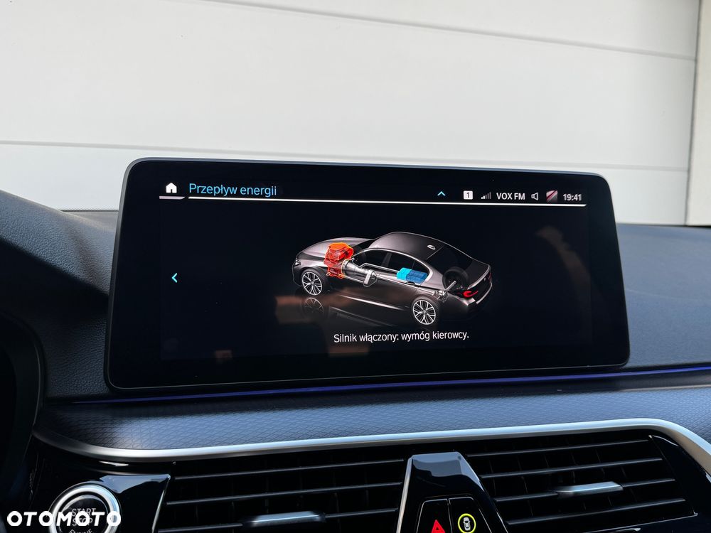 BMW Seria 5 520d xDrive MHEV M Sport sport - 29